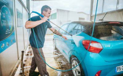 Comment préparer votre voiture pour un lavage en station ?